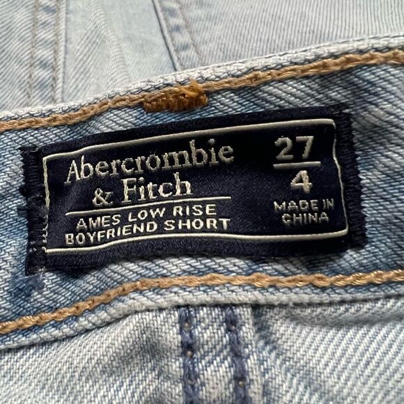 Abercrombie & Fitch Ames Low Rise Boyfriend Jean Shorts Distressed Denim Size 4 - Picture 13 of 14